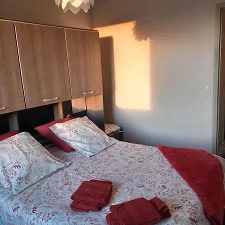 Apartamento T2 Centre Historique D'oloron Sainte Marie