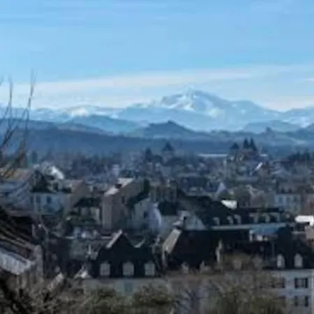 T2 Centre Historique D'oloron Sainte Marie Apartamento *