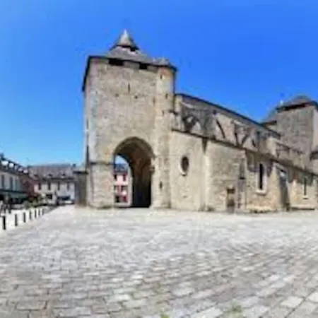 T2 Centre Historique D'oloron Sainte Marie Oloron-Sainte-Marie